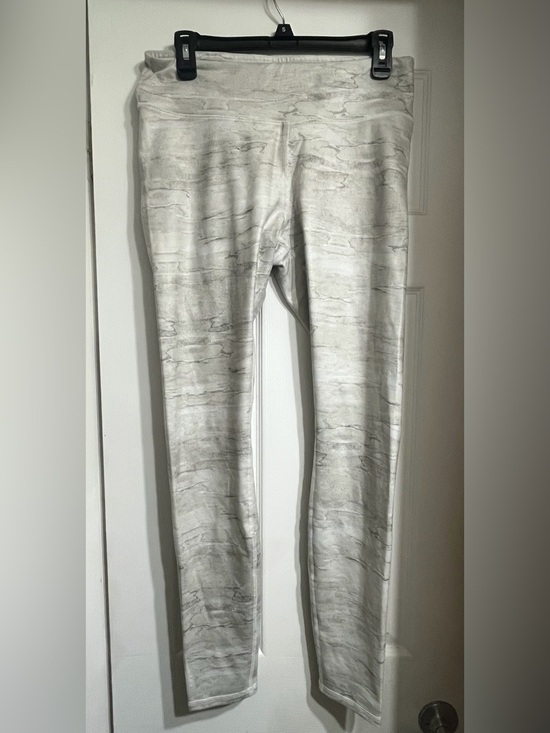 ALO Yoga Pants - Alo Yoga Airbrushed Leggings Sequoia Marble